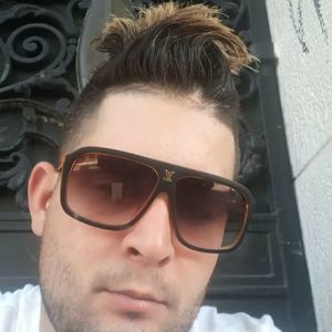 Meet your Posher, Darvis